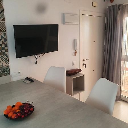 Beautiful Apartment With Terrace San Basilio Севілья Екстер'єр фото